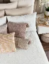 EDR_LX_Velvet_Angel_06.webp