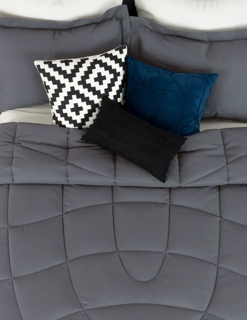 DUV_LUX_Bernardo_03.webp