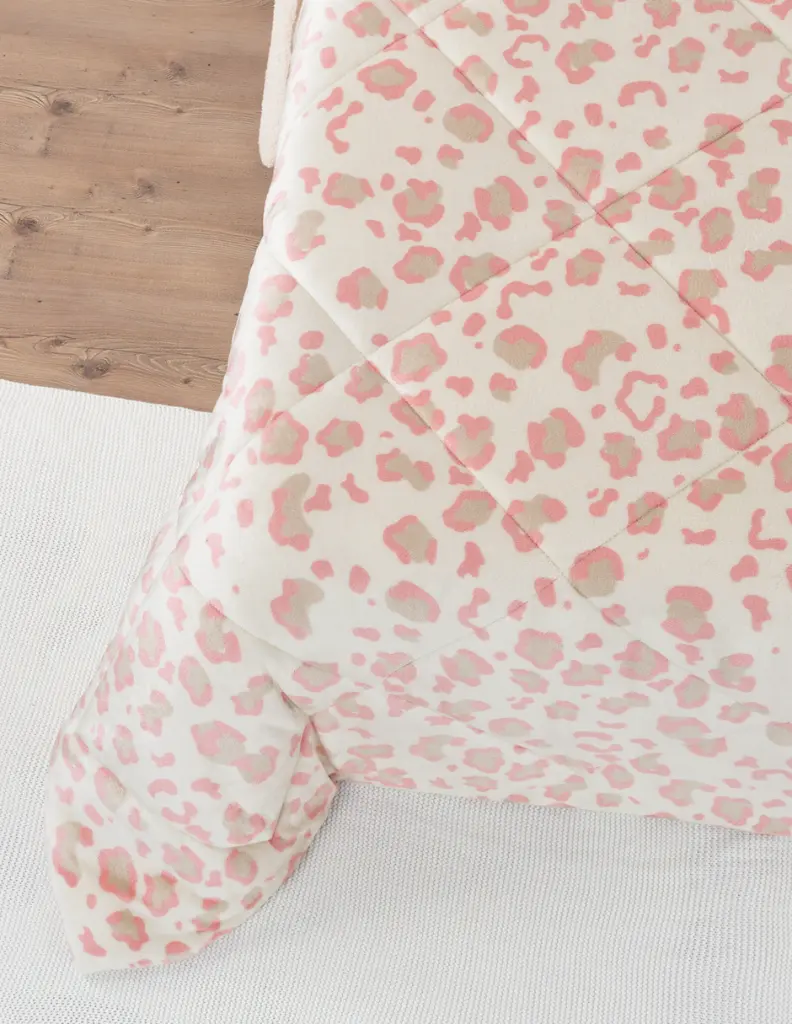EDR_Premium_Anika_06.webp