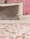 EDR_Premium_Anika_04.webp