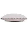 ACS_Cojin_Velvet_Pompones_Hugo_02.webp