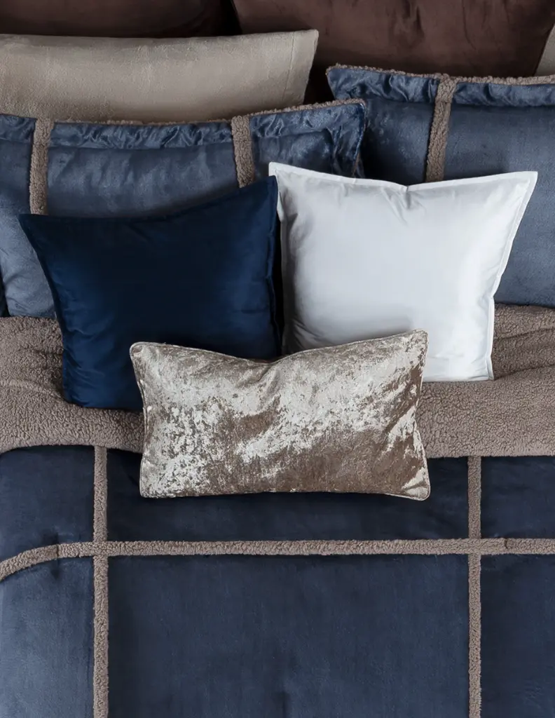 ACS_Cojin_Velvet_Lx_Aristoteles_04.webp