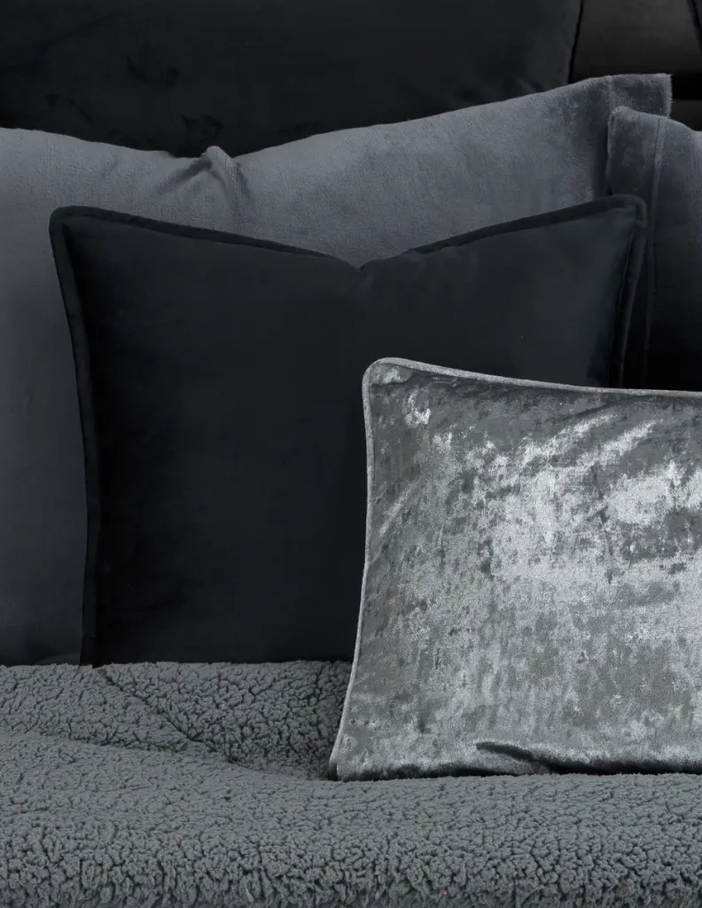 ACS_Cojin_Velvet_Lx_Cueva_03.webp