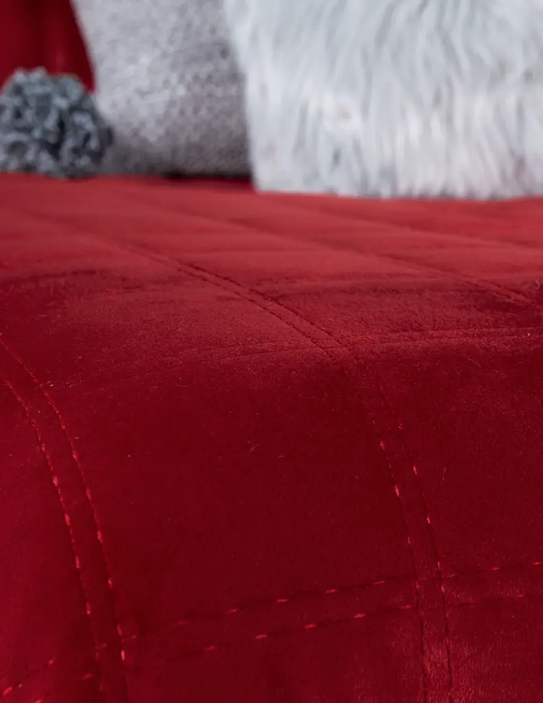 EDR_LX_Velvet_Escarlata_05.webp