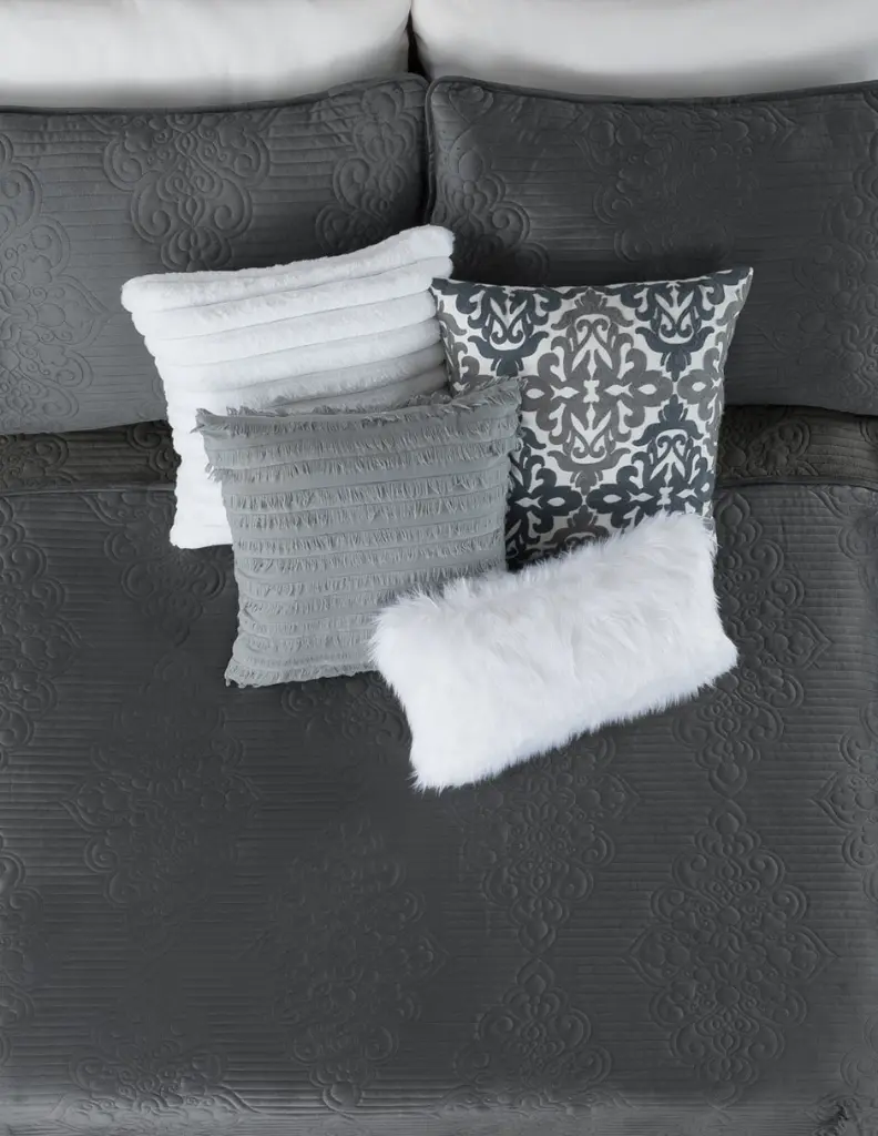 EDR_LX_Velvet_Vizcaya_03.webp